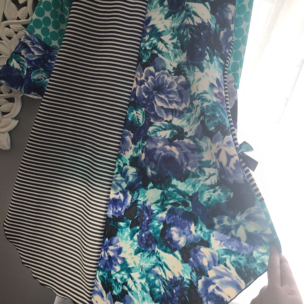 ๐Hi low Patchwork top๐ - Picture 3 of 5